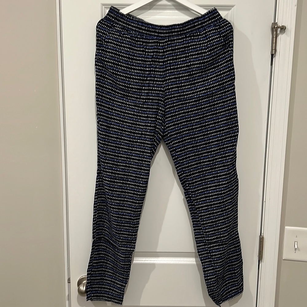 Dalia medium dark blue and black patterned lightweight pants.